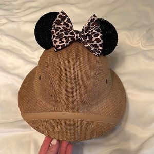 Safari womens Animal Kingdom hat with Minnie ears and bow